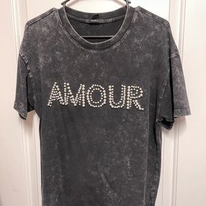 Acid wash tee with amour detail
